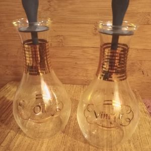 VINTAGE PYREX Oil & Vinegar Cruet Set
